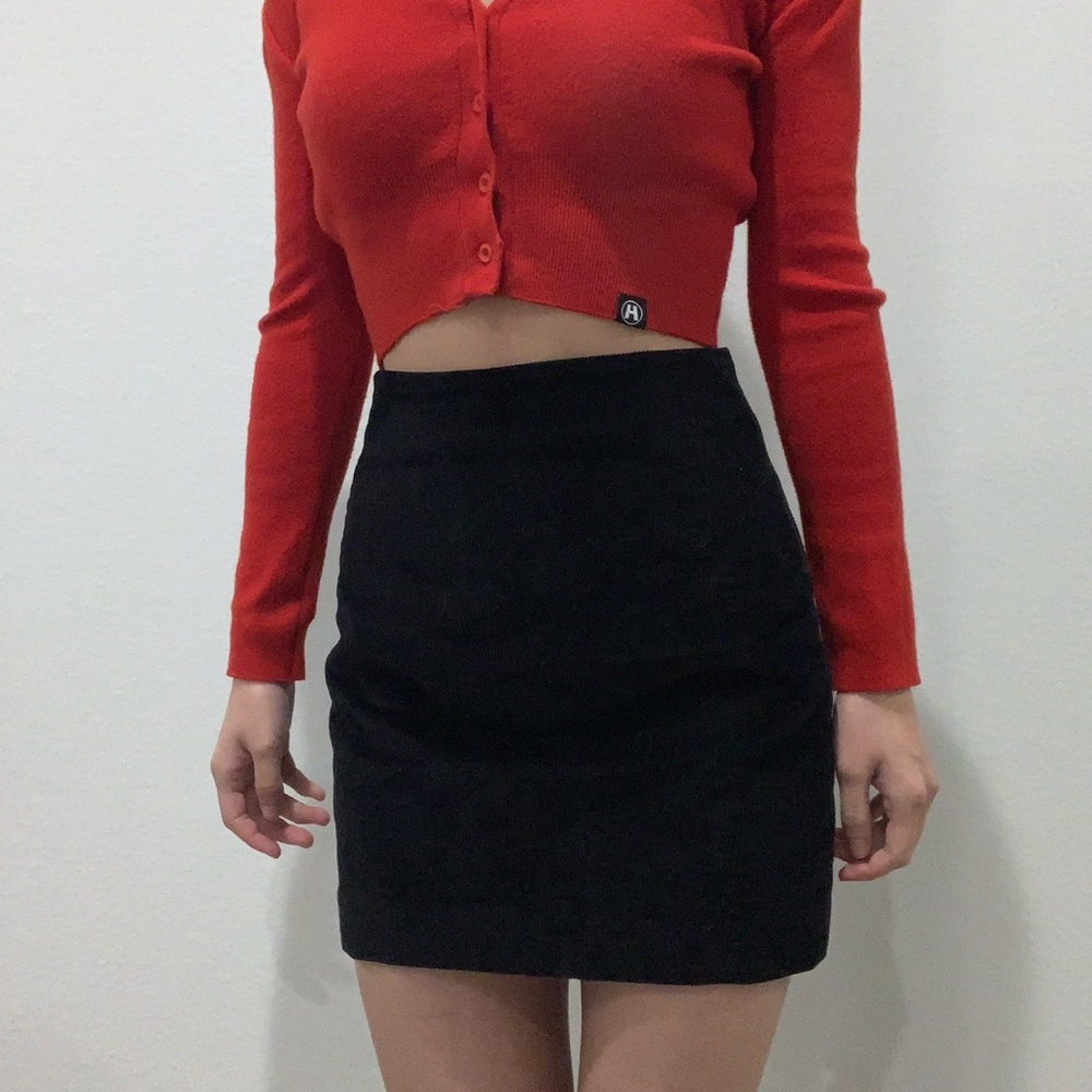 Aritzia Sunday best Lyra skirt black